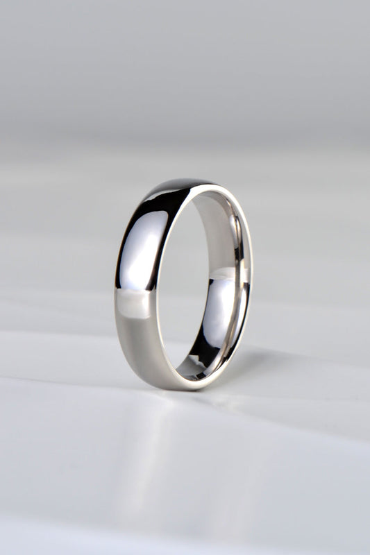 Classic platinum wedding ring design for men made in the UK