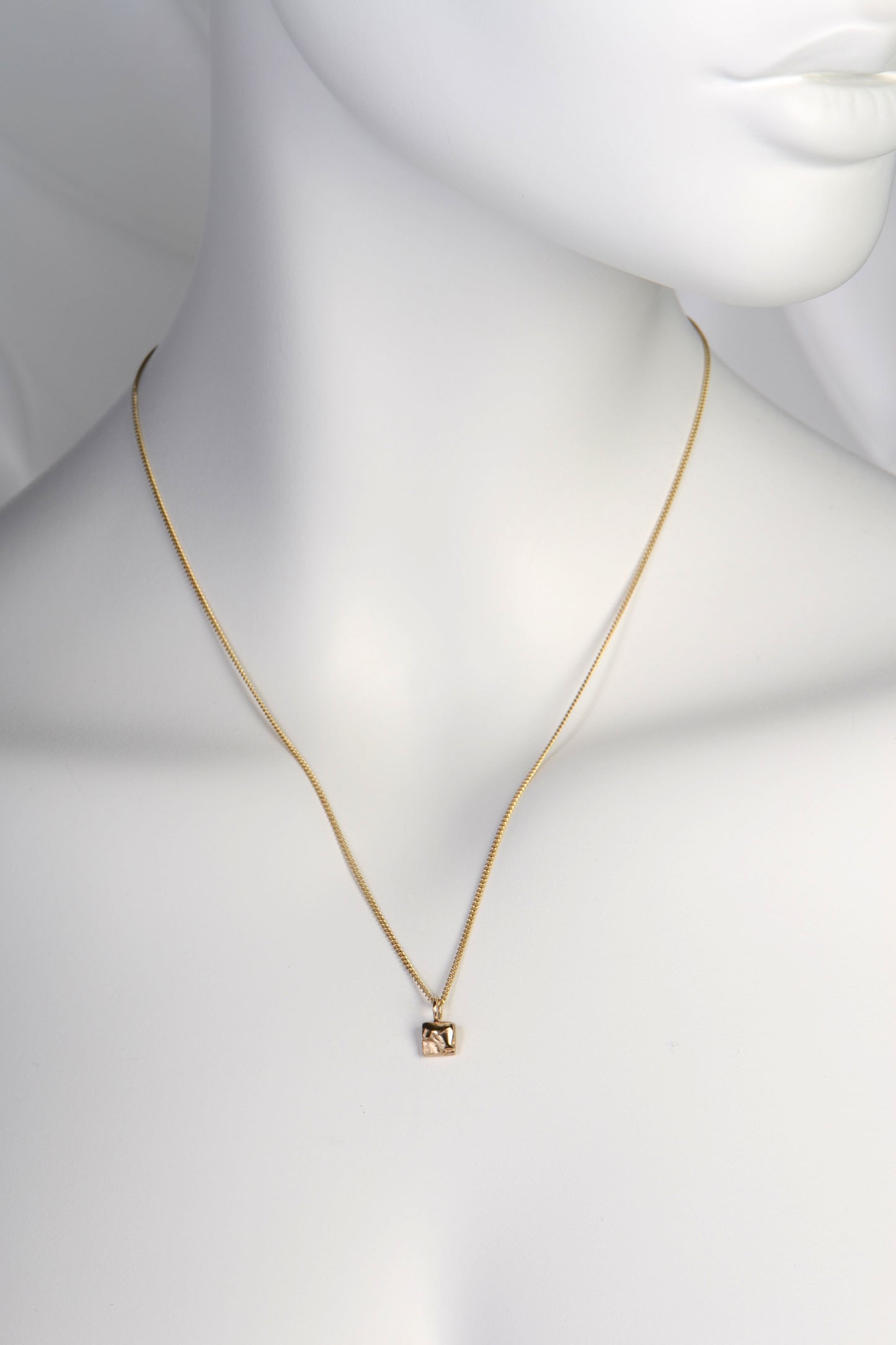 Afternoon Tea petite melt necklace