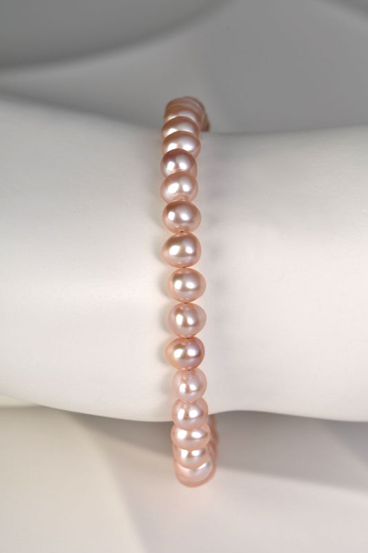 real cultured pearl bracelet in baby pink colour that is special and different