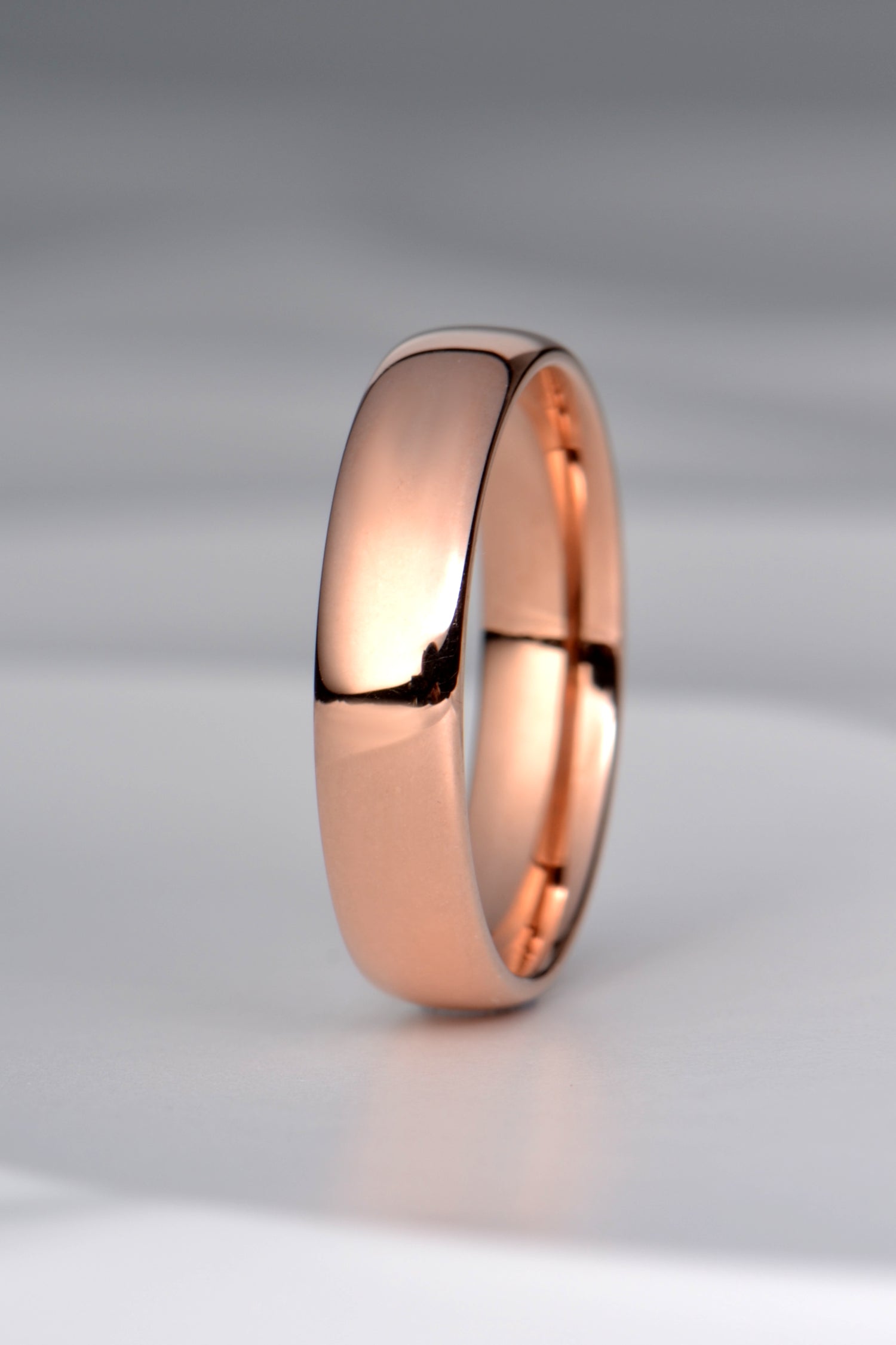 Classic Court 5mm Rose Gold Wedding Ring Classic Court 5mm Rose Gold Wedding Ring