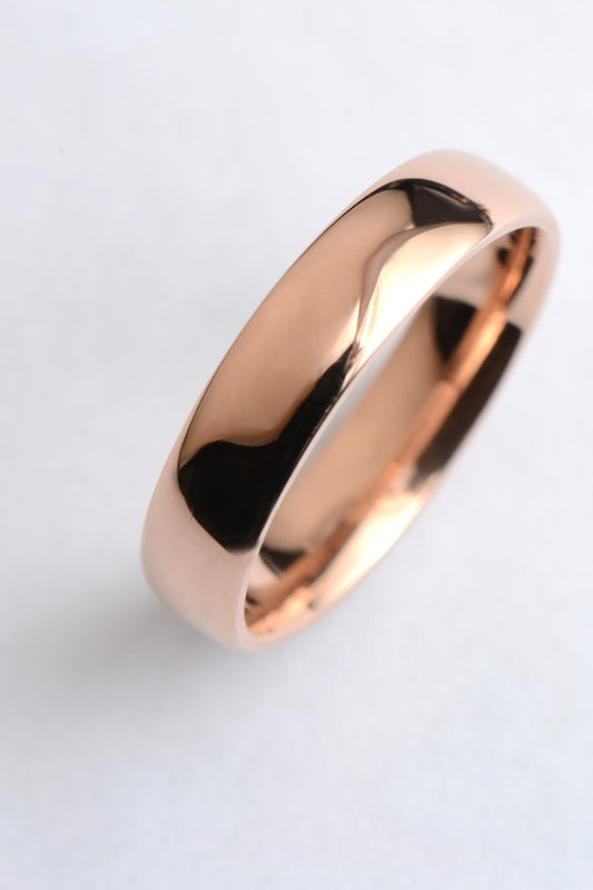 classic affordable rose gold 5mm wedding ring for a man under £500