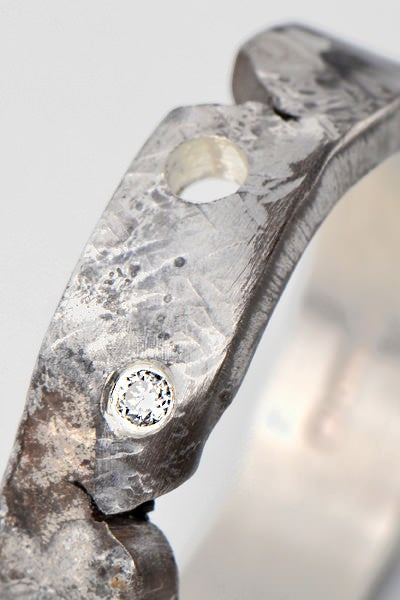 Hero diamond ring narrow - Unforgettable Jewellery