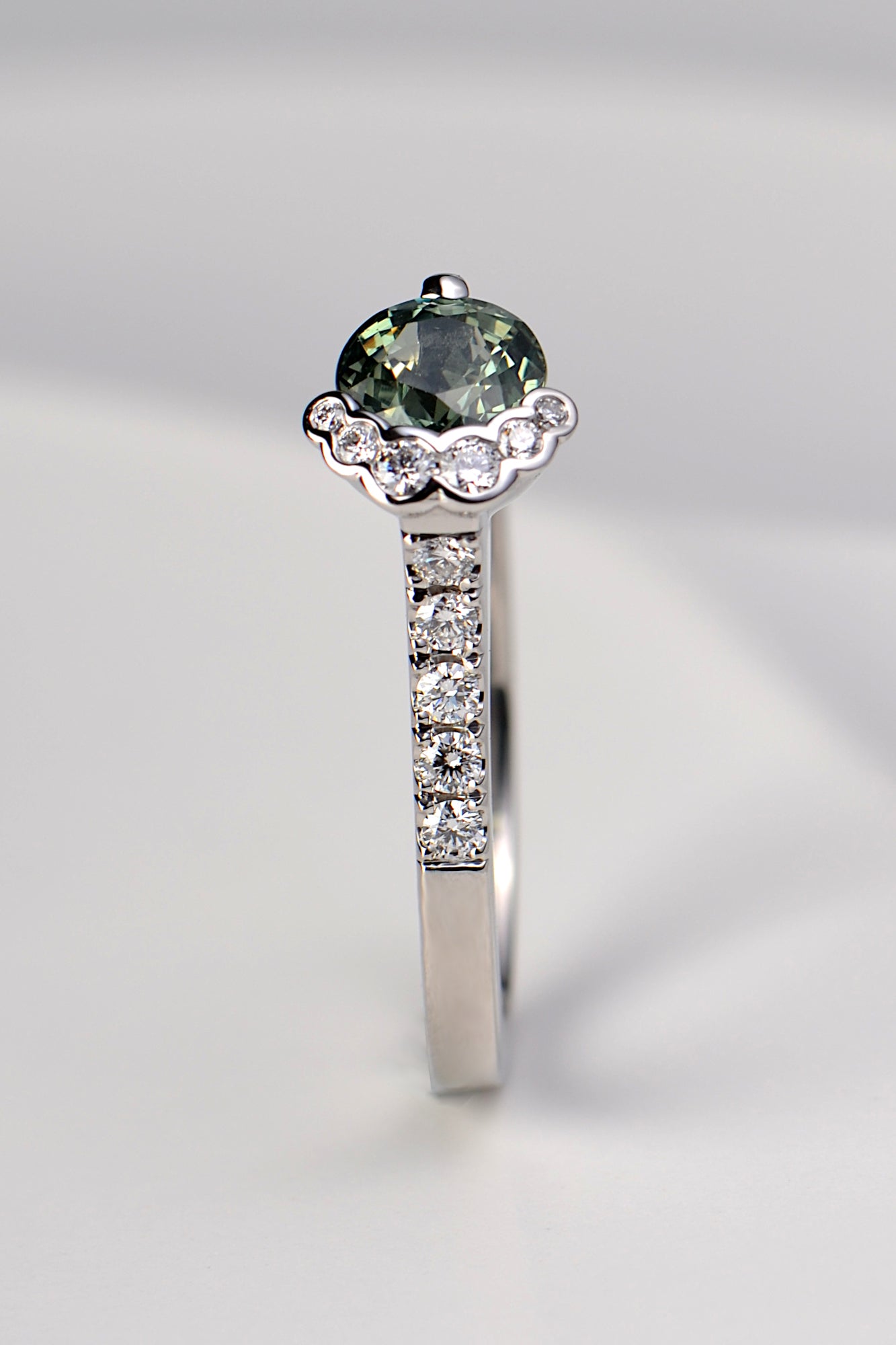 Fairypools green sapphire and diamond platinum ring