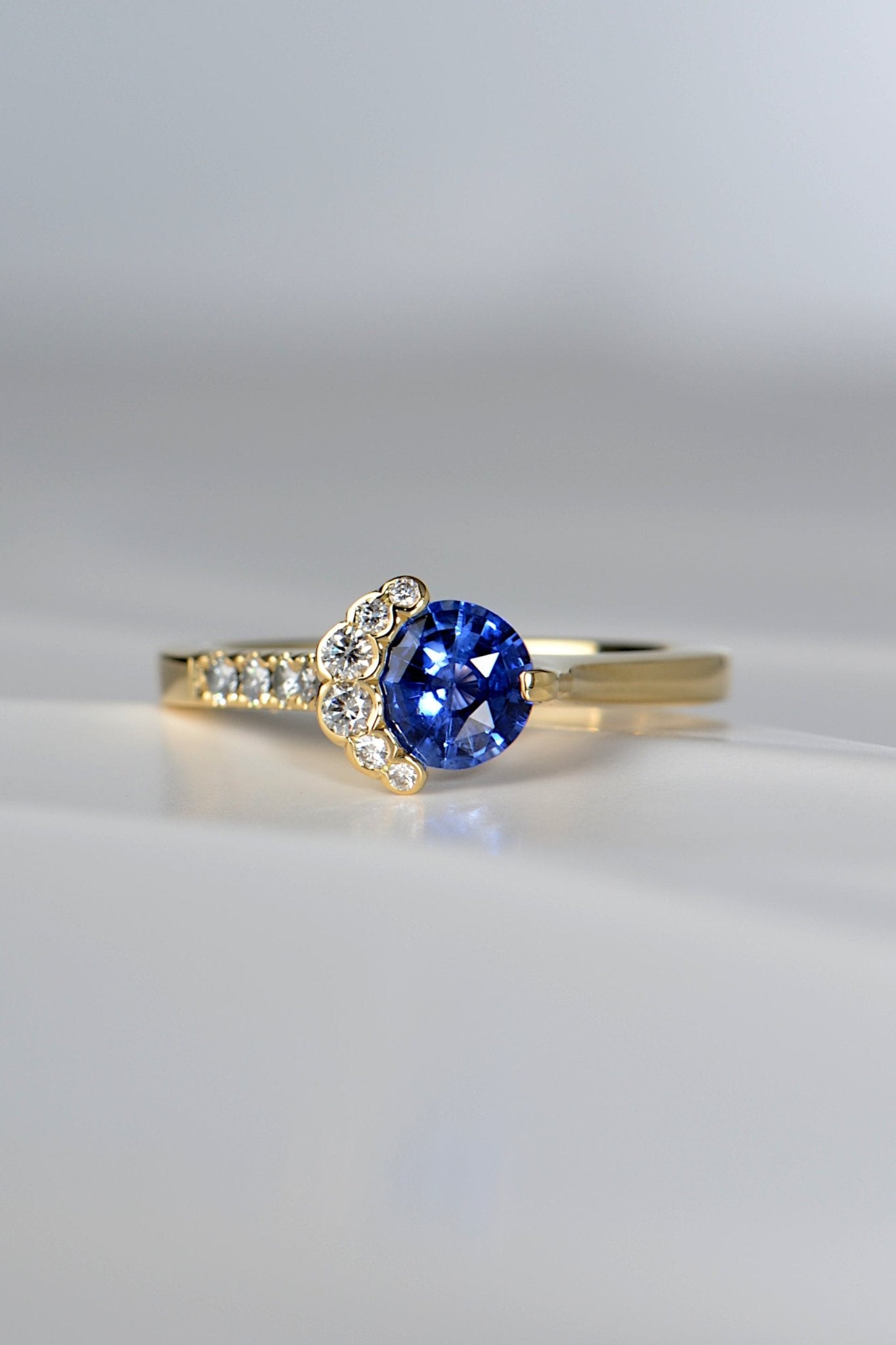 Fairypools blue sapphire 18ct yellow gold ring - Rings Christine Sadler