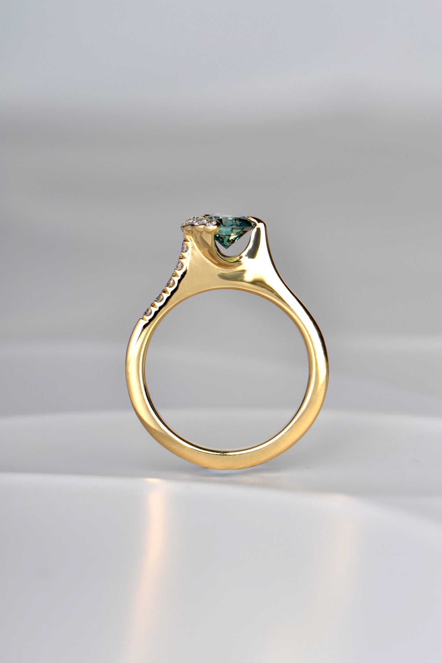 Fairypools green diamond ring
