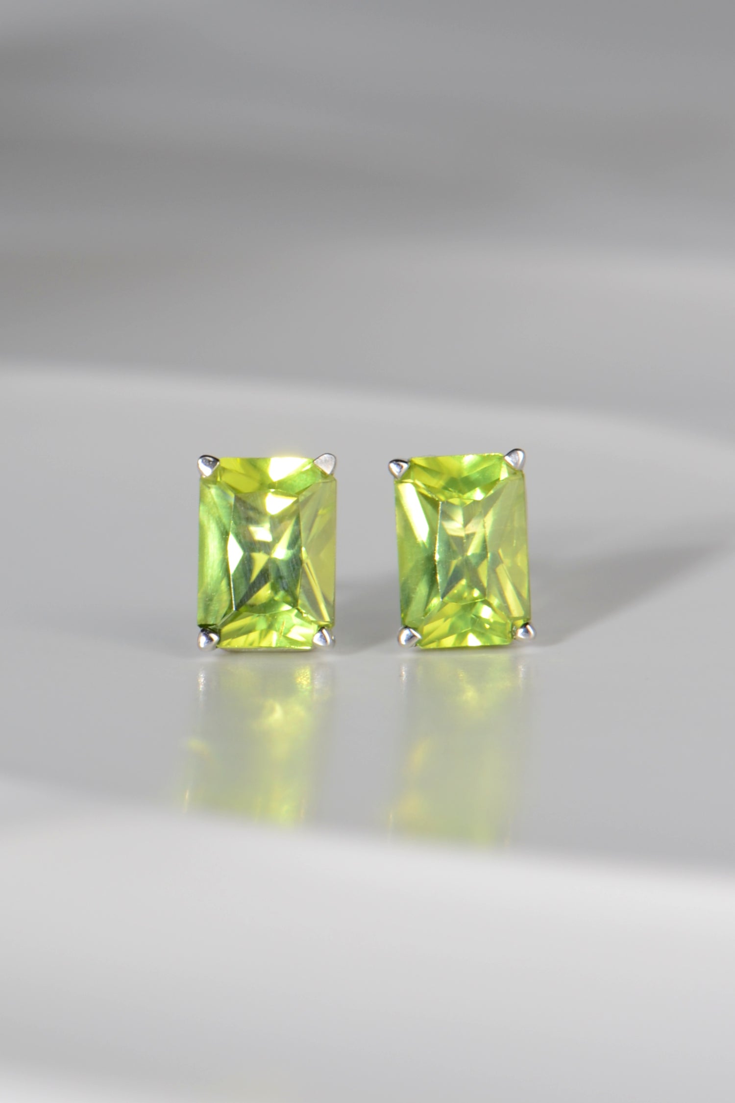 Radiant cut white gold peridot earrings - Earrings Christine Sadler