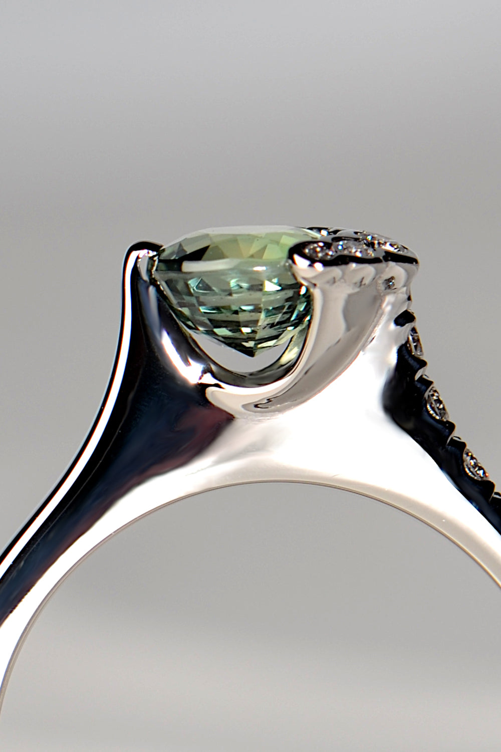 Fairypools green sapphire and diamond platinum ring