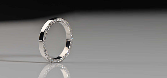 Lovelight — a wedding ring that holds your shared spark