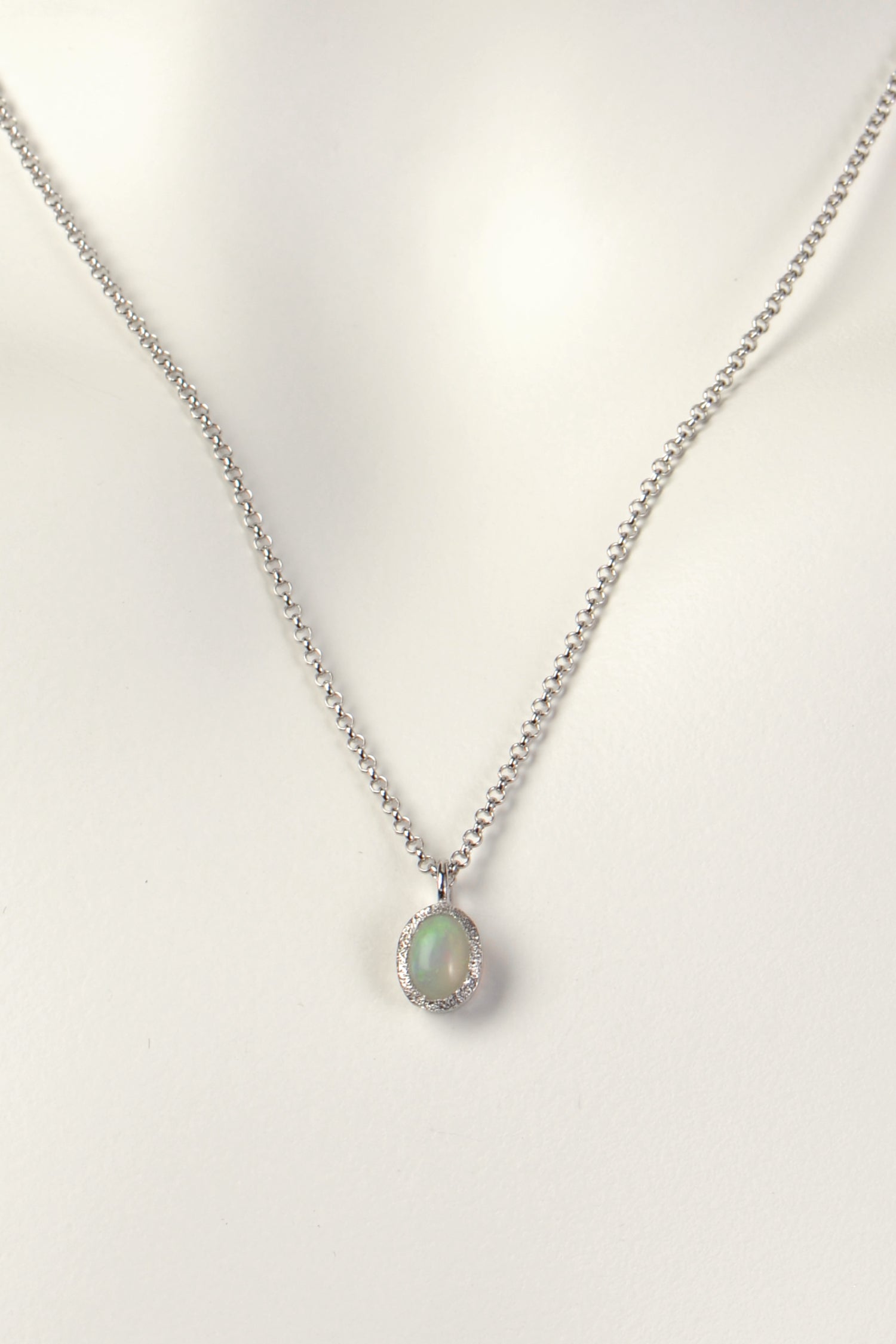 silver real opal silver necklace by jewellery designer Jorge Revilla