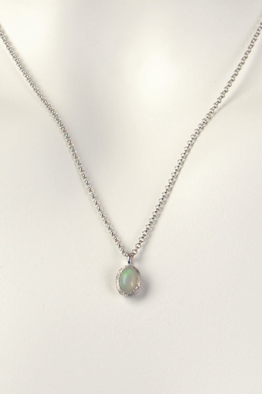 silver real opal silver necklace by jewellery designer Jorge Revilla