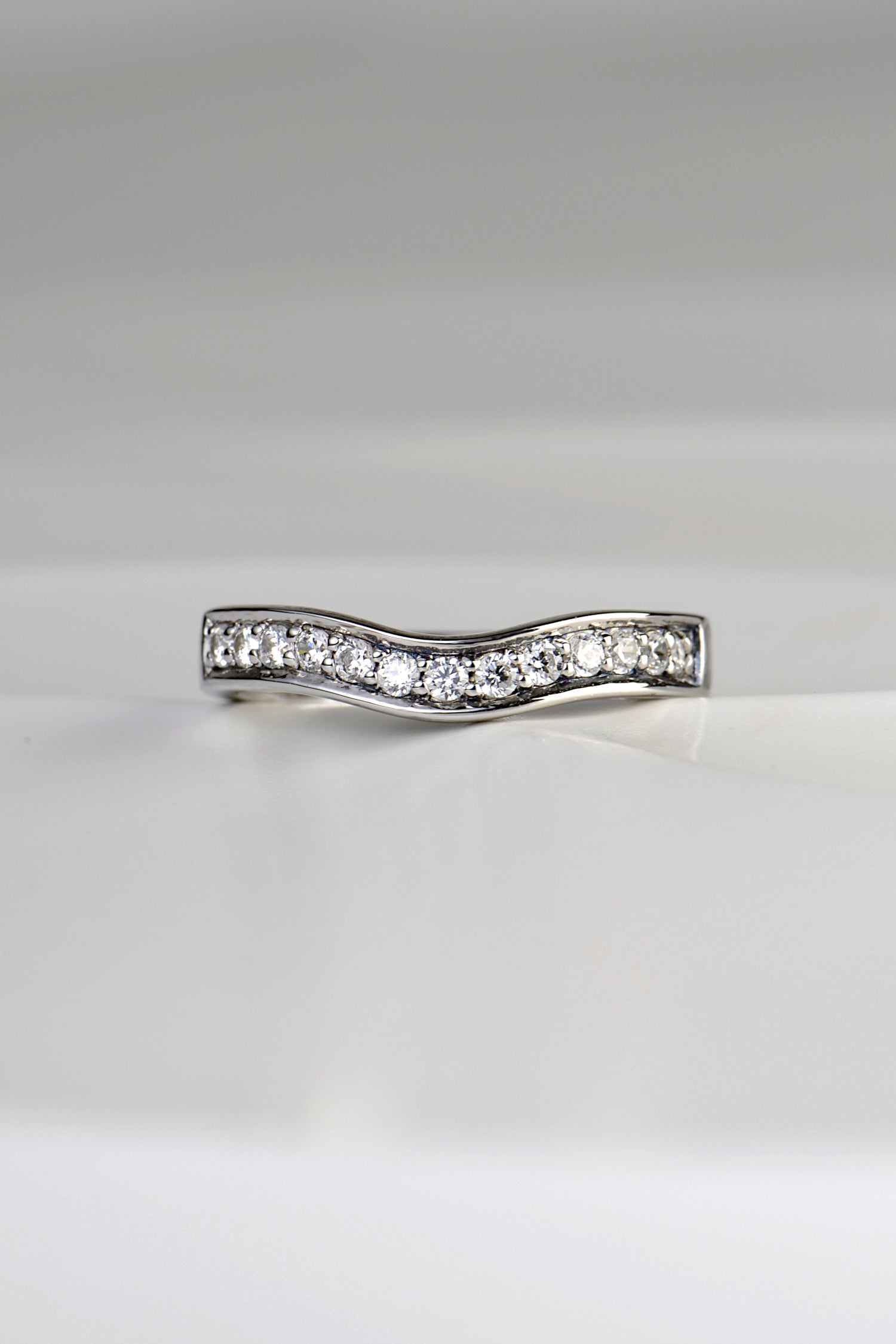 U shaped platinum diamond set wedding ring