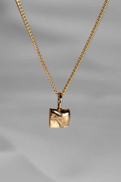 Afternoon Tea petite melt necklace