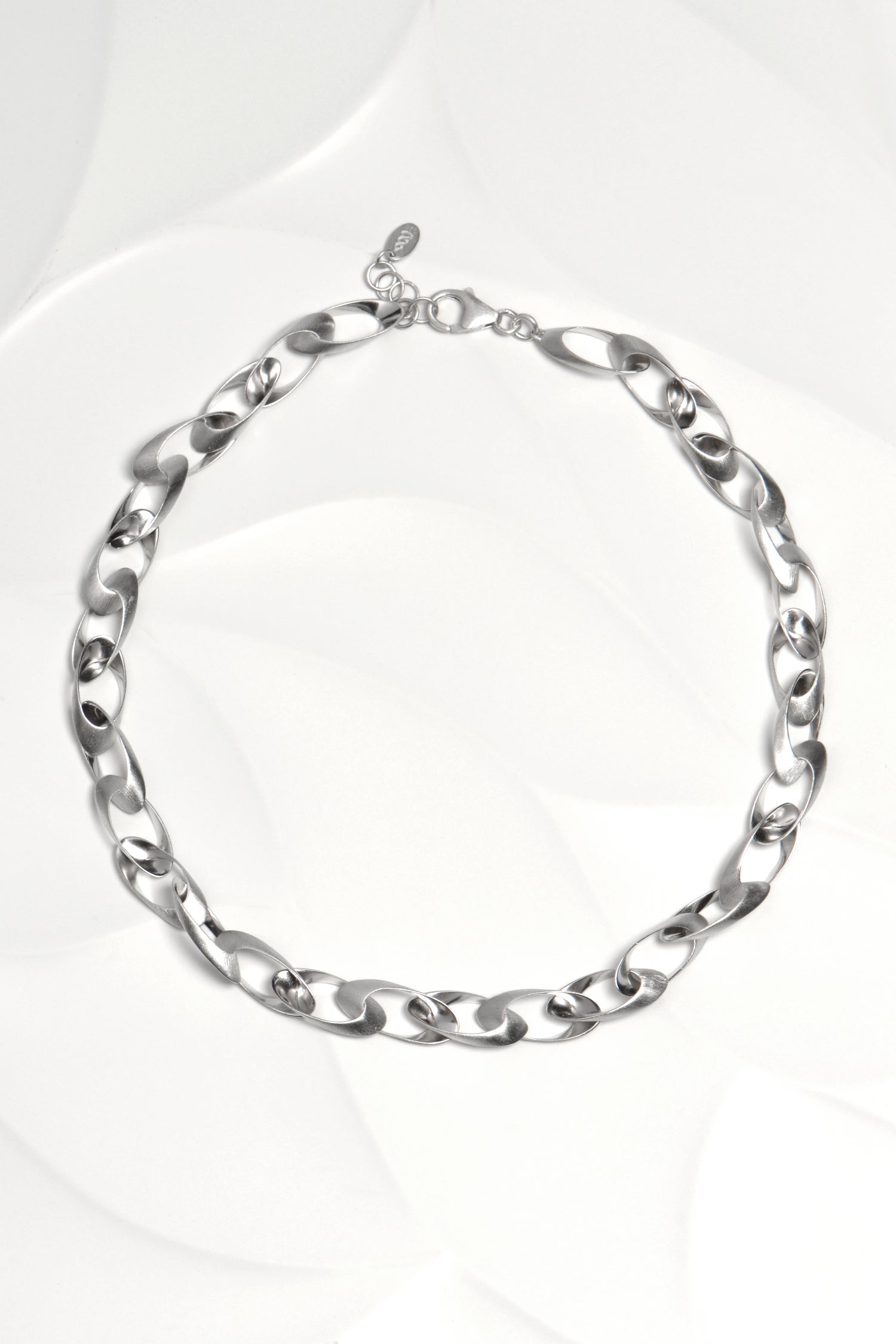 Fancy chain link necklace that is chunky and stylish from jewellery designer Jorge Revilla
