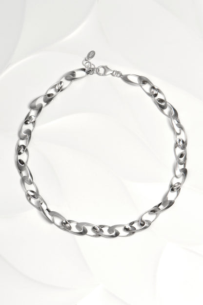 Fancy chain link necklace that is chunky and stylish from jewellery designer Jorge Revilla
