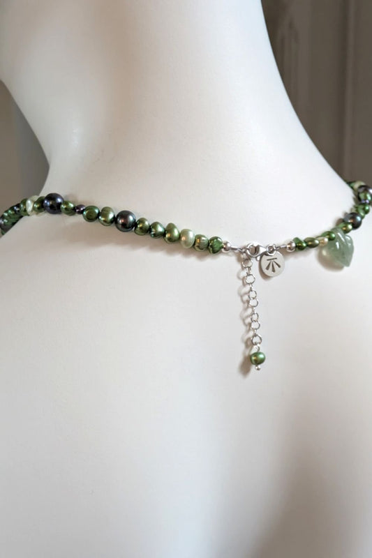 green and black unique pearl necklace