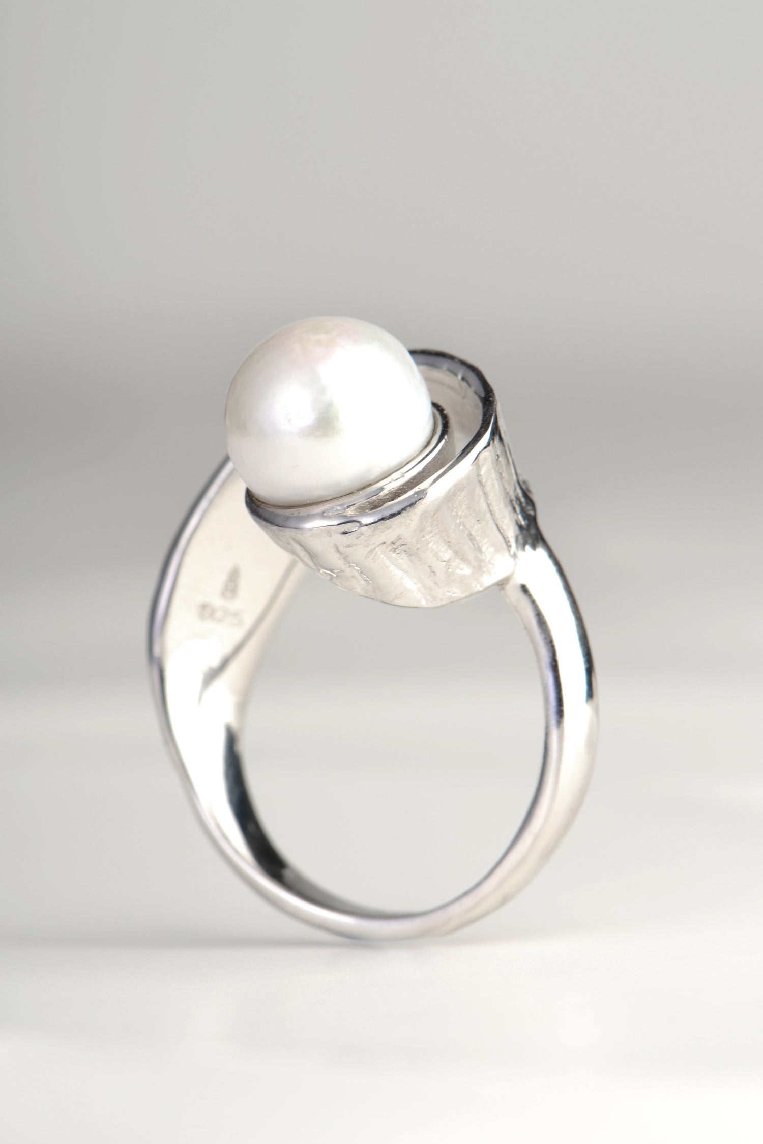 statement silver designer pearl ring - Jorge Revilla