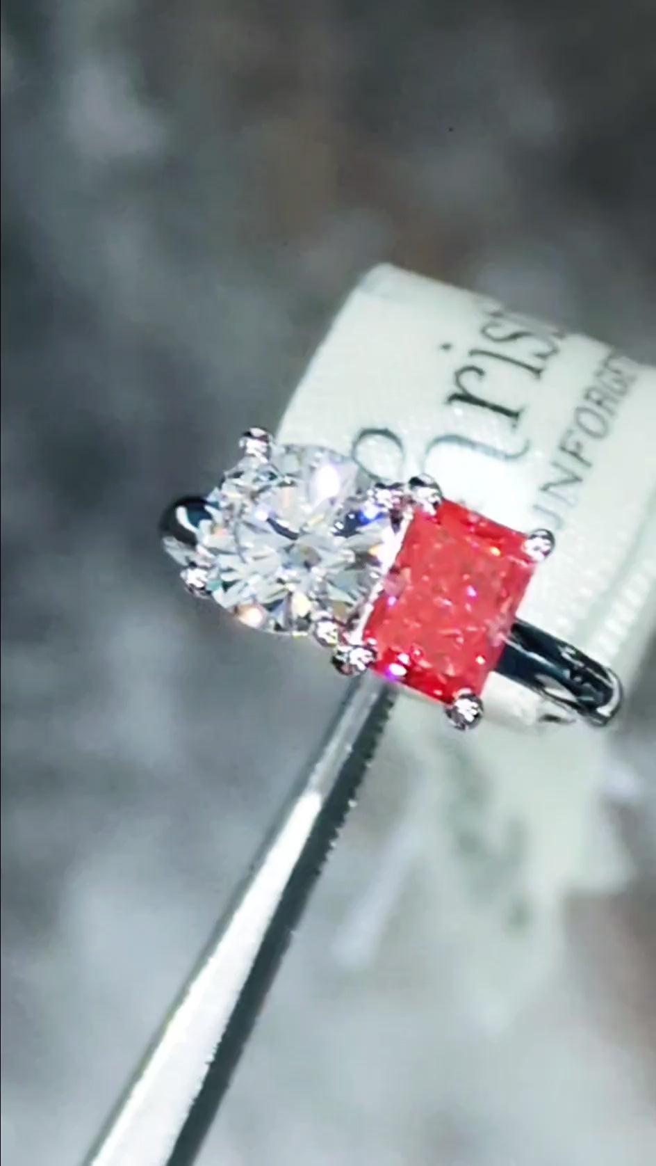 Close-up video showcase of a platinum Moi et Toi lab diamond ring rotating from all angles to display the intense sparkle, by Christine Sadler.