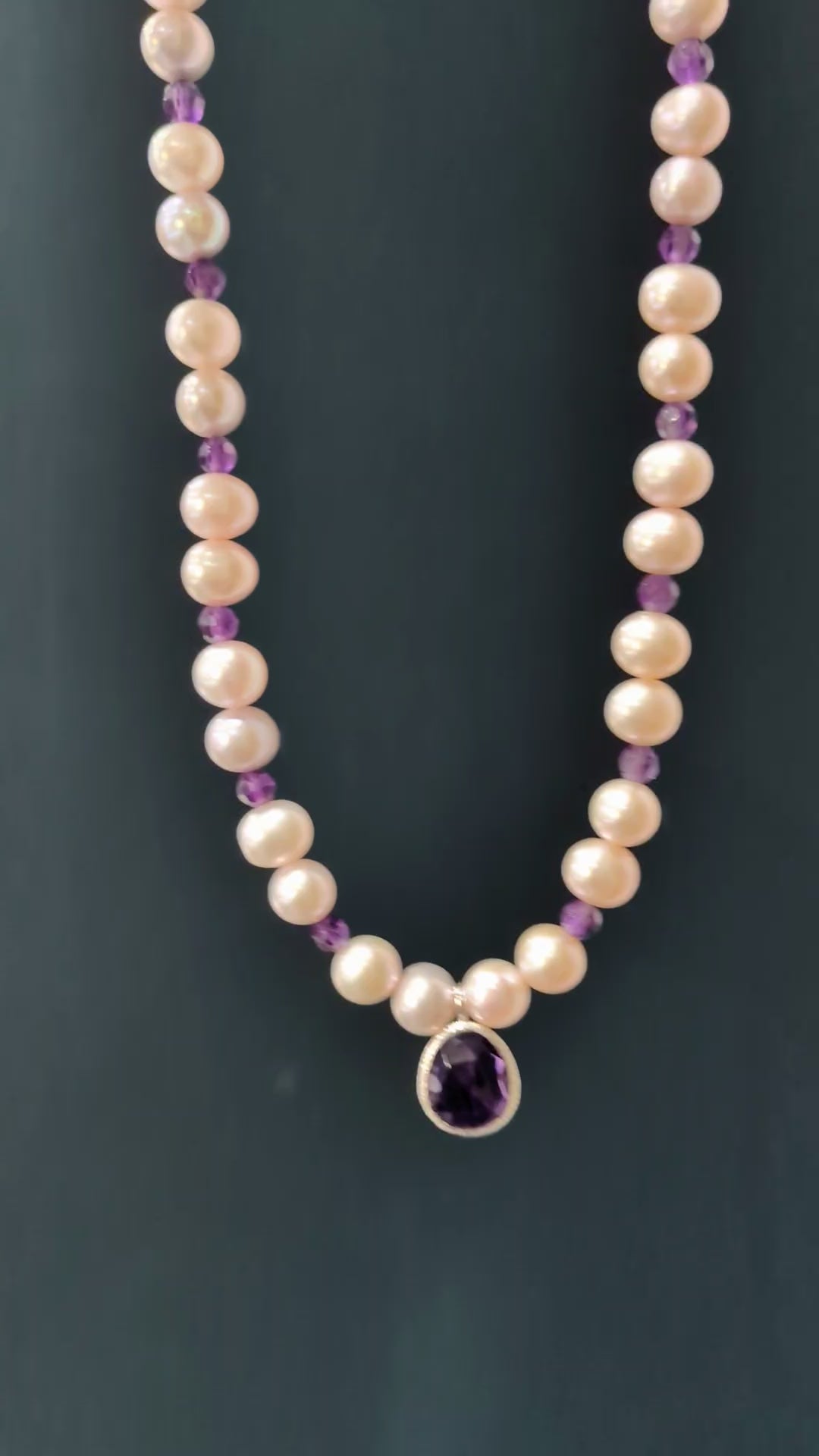 18" Pink Cultured Pearl Necklace with Amethyst Pendant