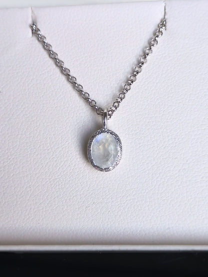 Designer Rainbow Moonstone Birthstone Necklace For June
