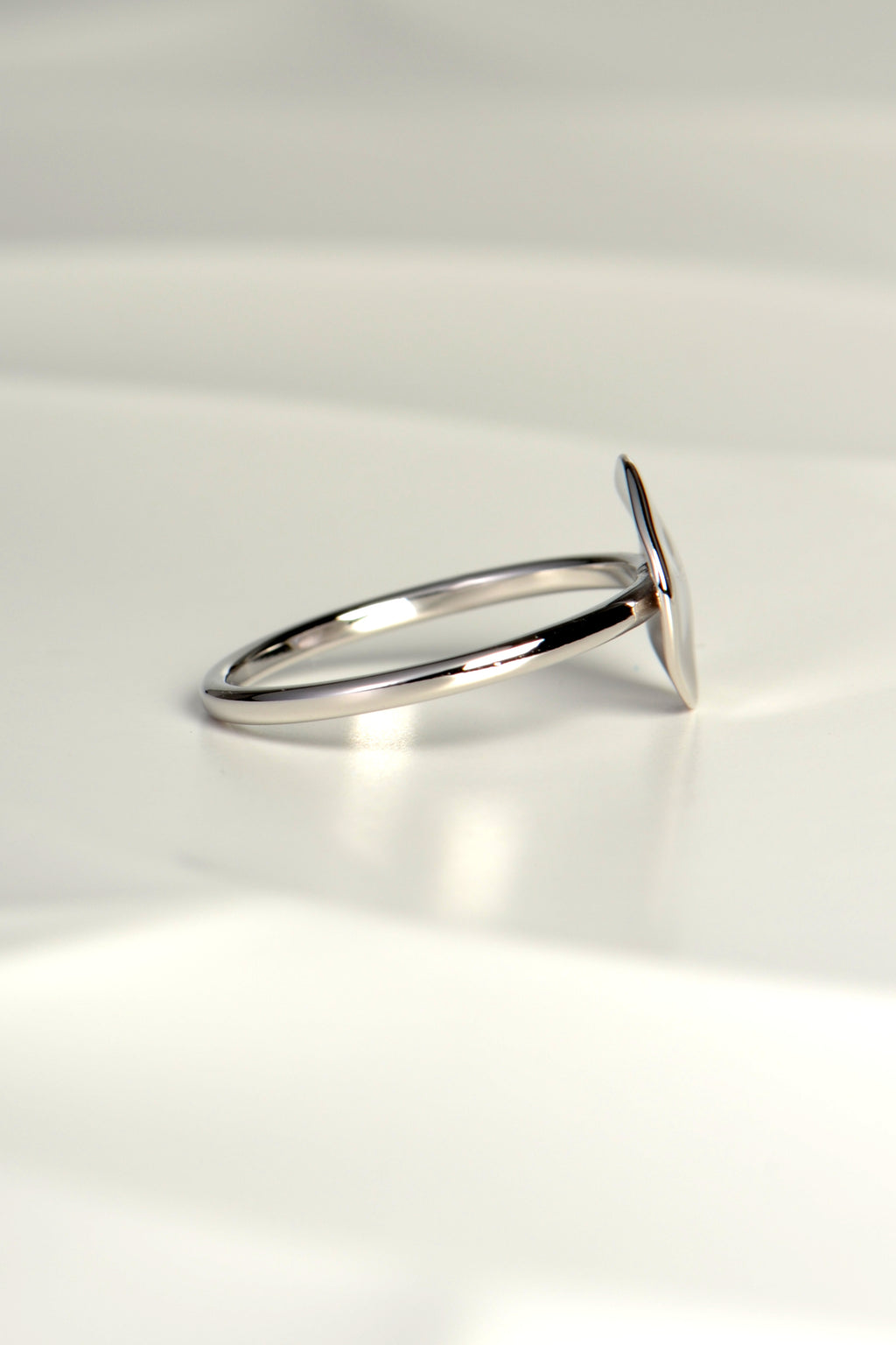 delicate silver modern designer ring - Jorge Revilla
