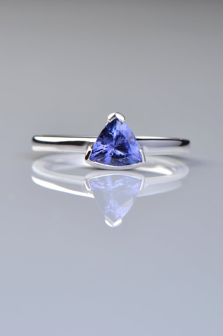 White gold tanzanite ring with a triangular gemstone from Christine Sadler's Sailing Stones collection, made in the UK