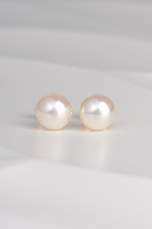 White Pearl 9ct Gold Stud Earrings