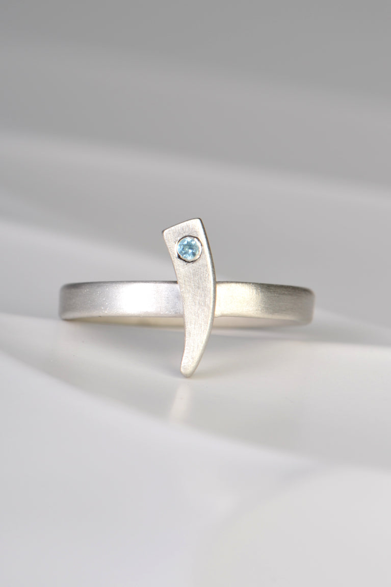 Cairn stacking rings with diamond and blue topaz