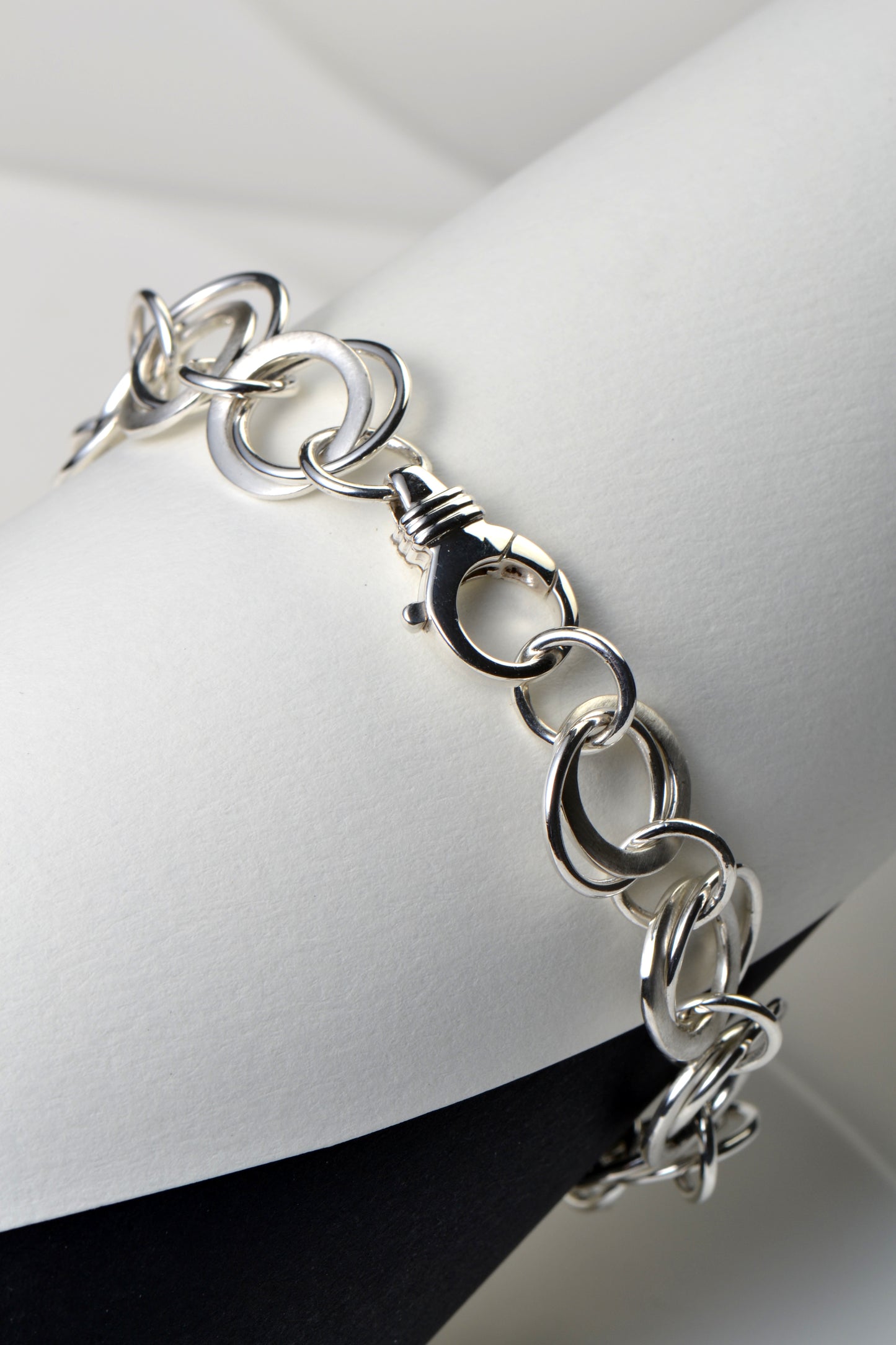 handmade silver circles bracelet