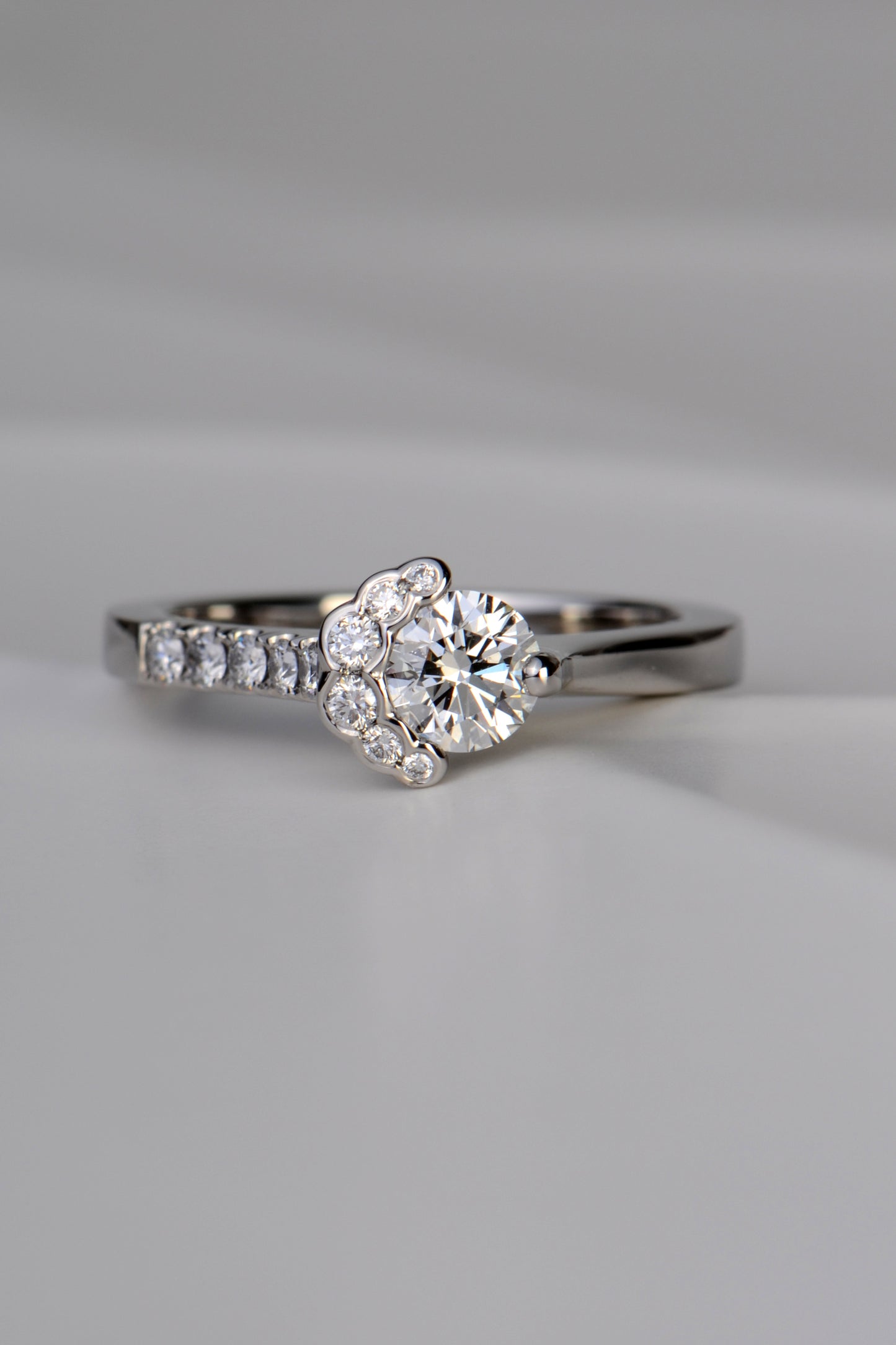 Fairypools natural diamond ring