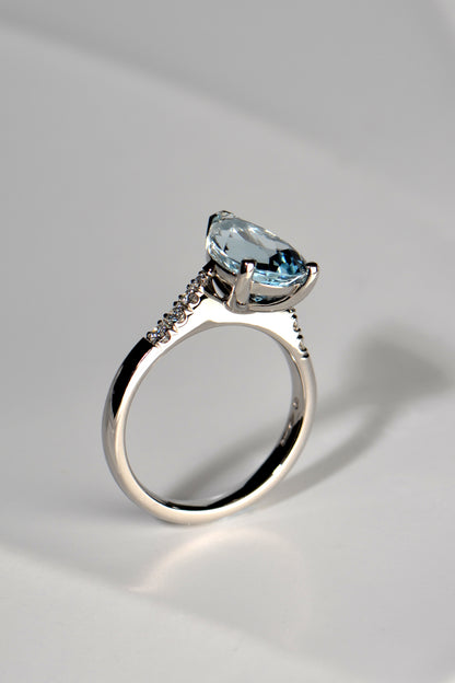 Aquamarine pear cut diamond platinum ring