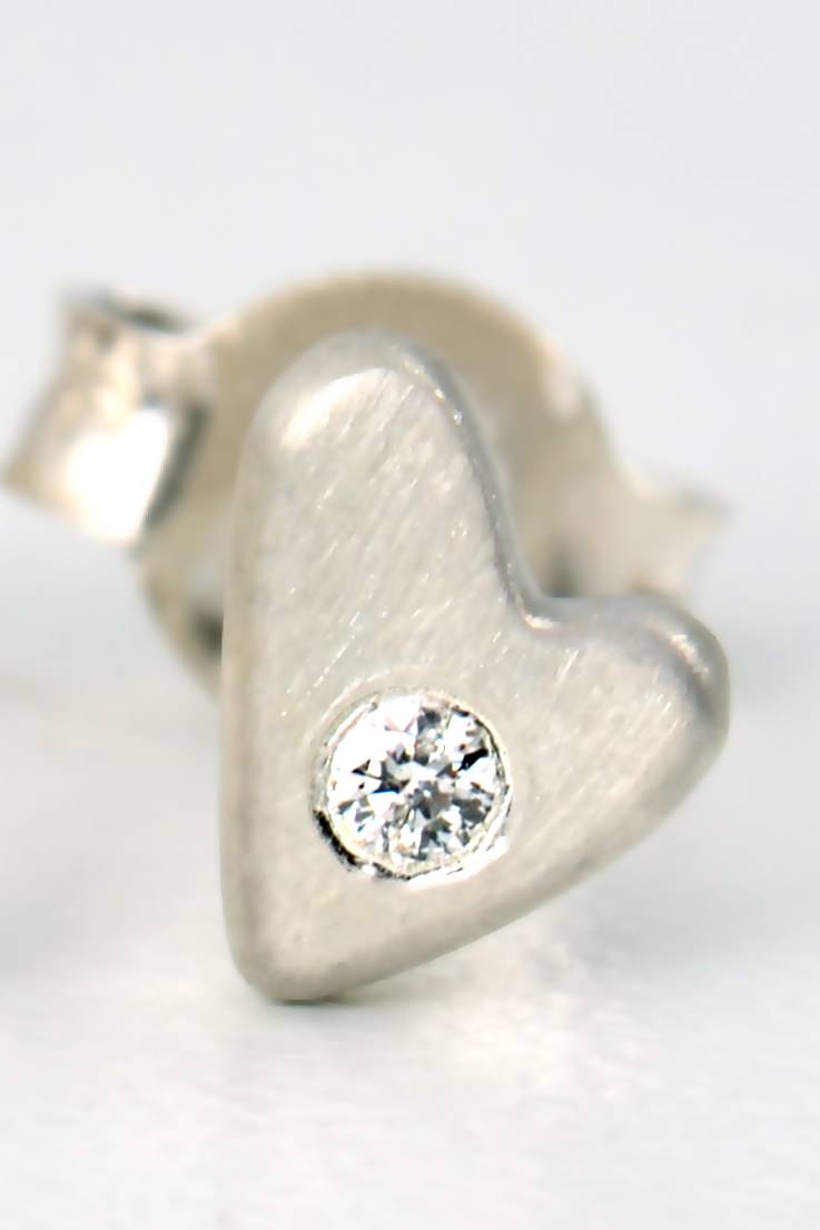From the heart diamond earrings small - Unforgettable Jewellery