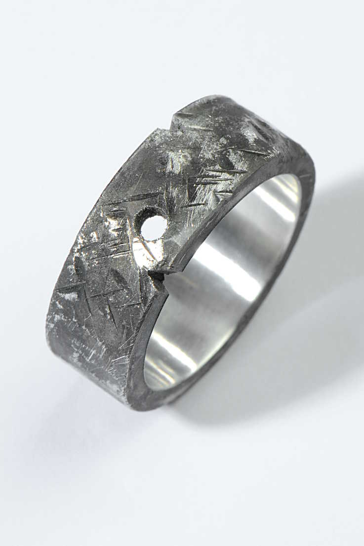 Hero ring wide no diamond - Unforgettable Jewellery
