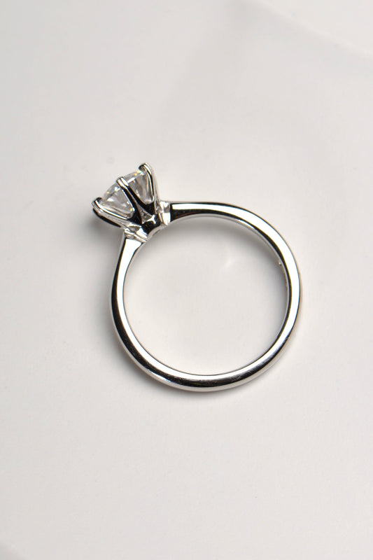One carat brilliant cut solitaire engagement ring
