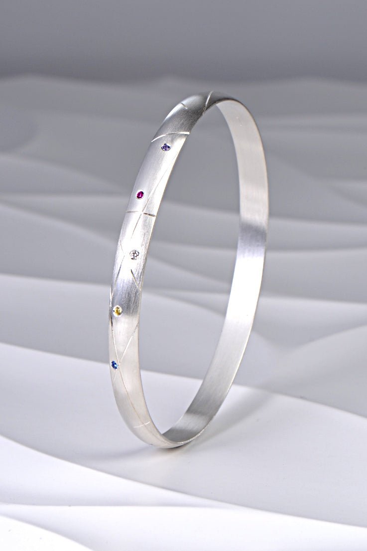 Hundreds and thousands bangle - Bracelet Christine Sadler