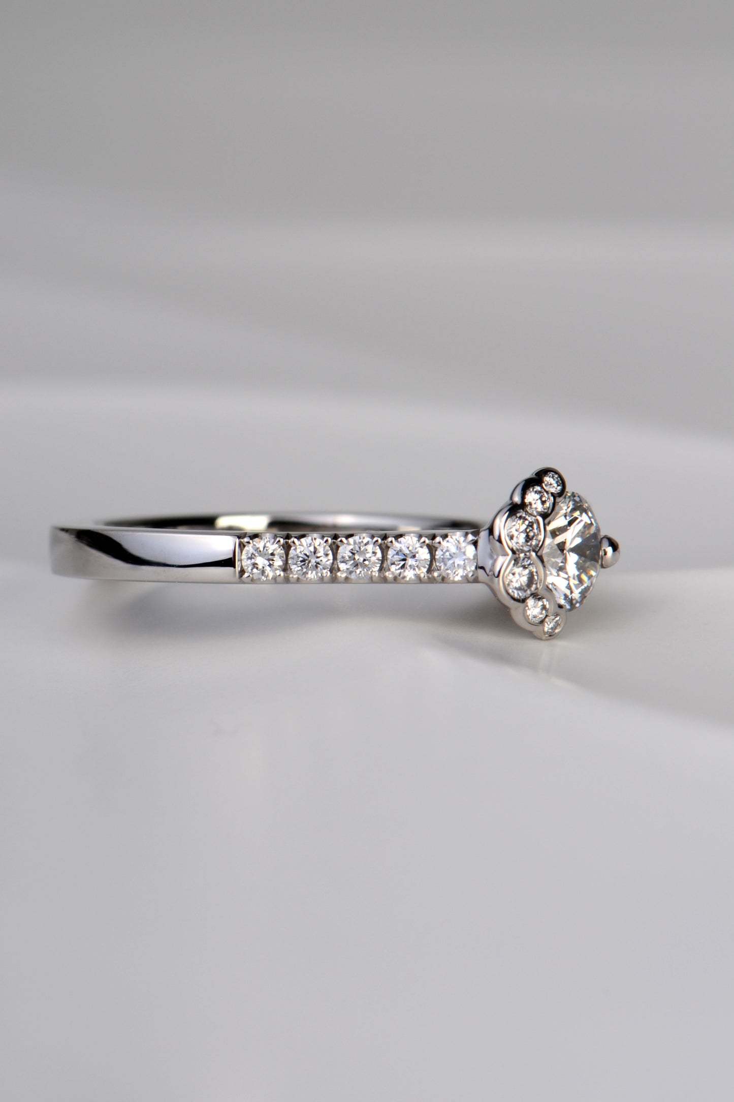 Fairypools natural diamond ring