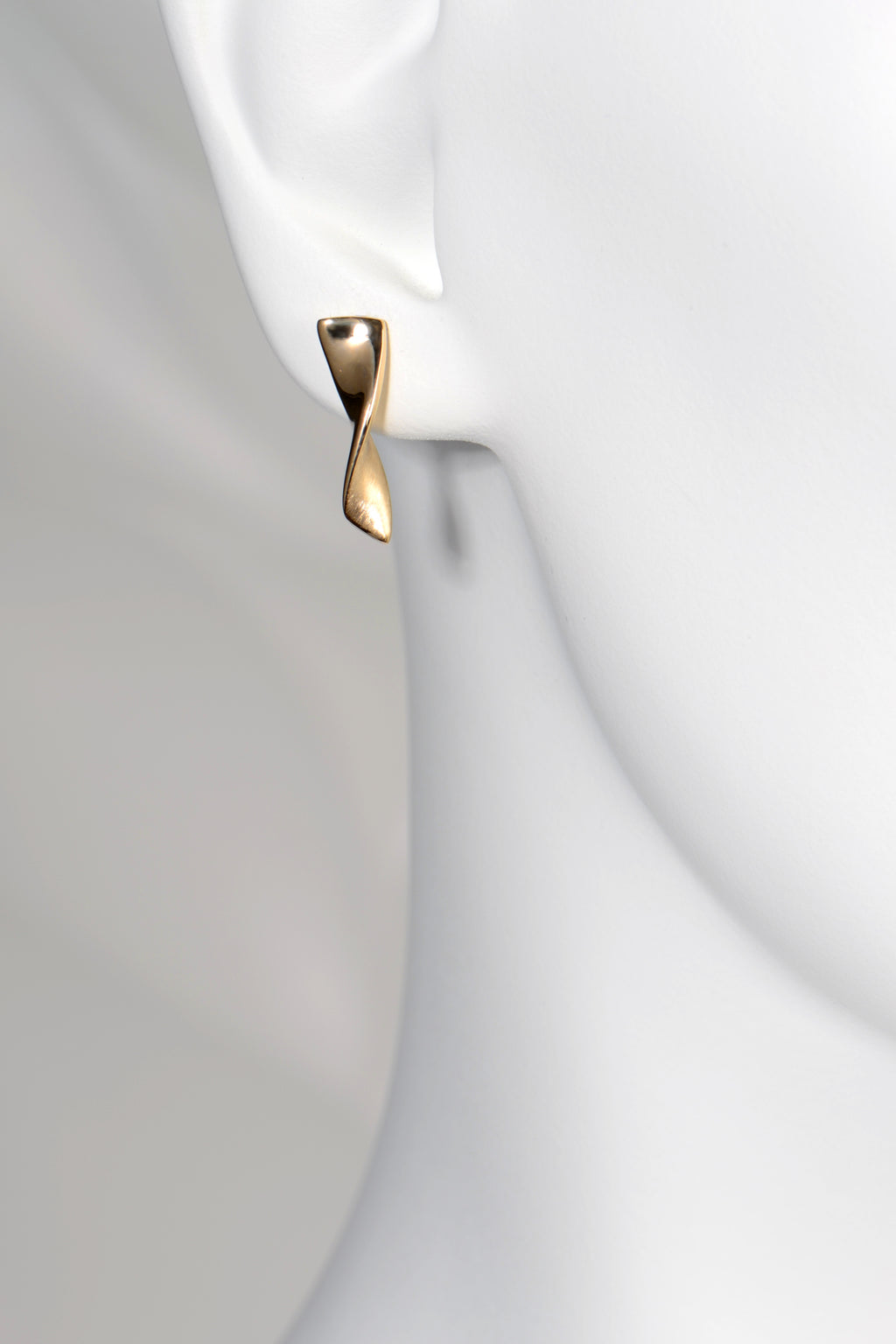 Twist earrings gold - Earrings Christine Sadler
