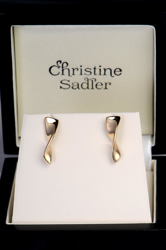 Twist earrings gold