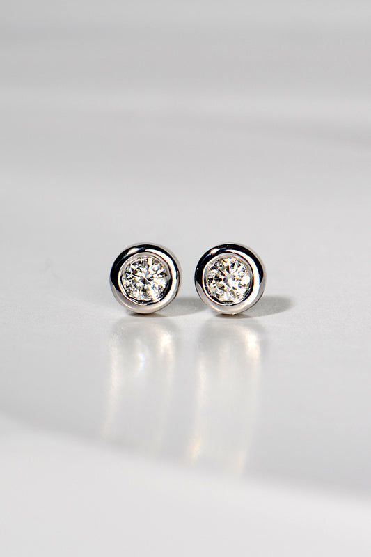 Cairn 9ct white gold round diamond stud earrings